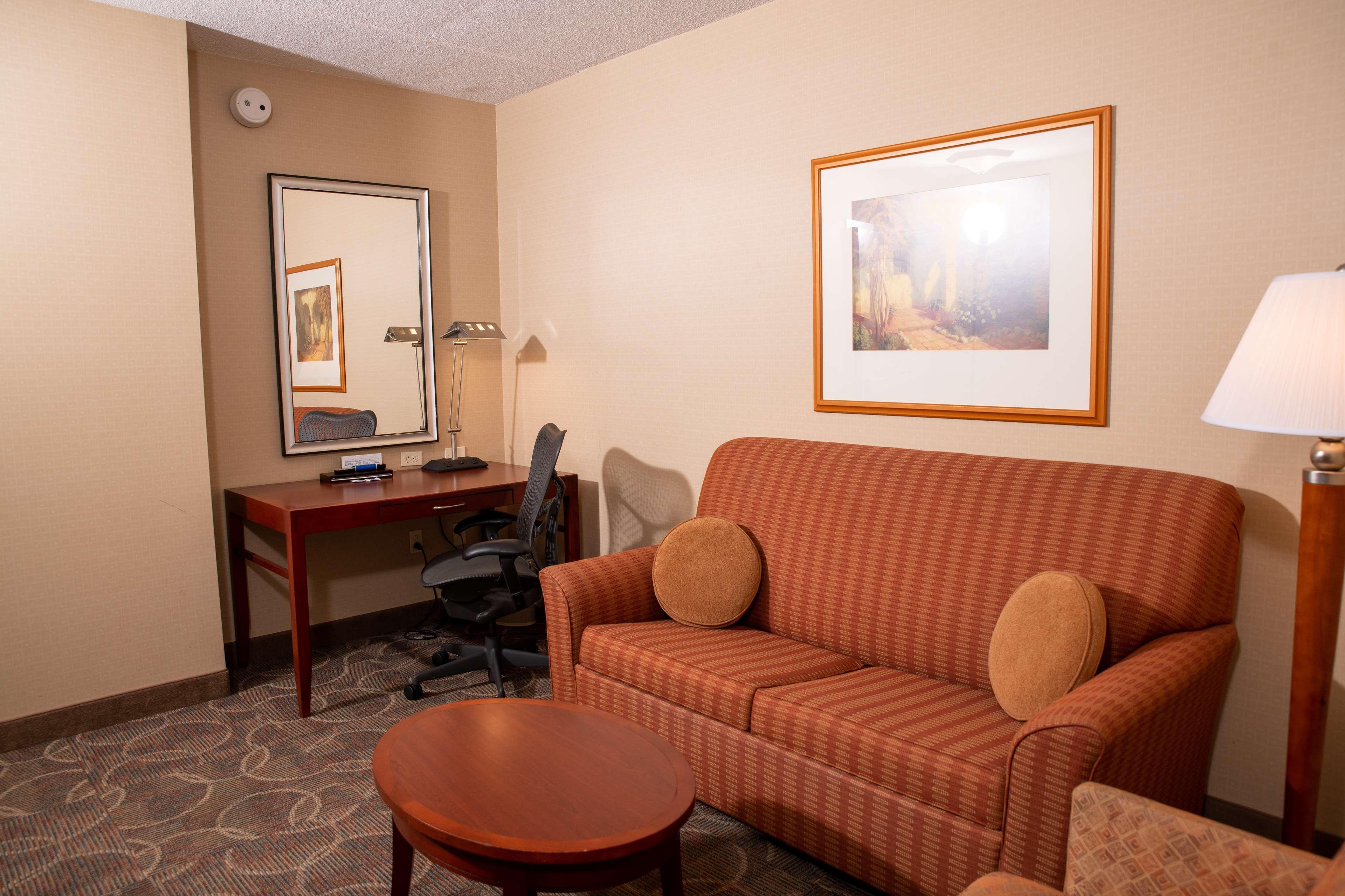 Hilton Garden Inn Erie Kearsarge Extérieur photo