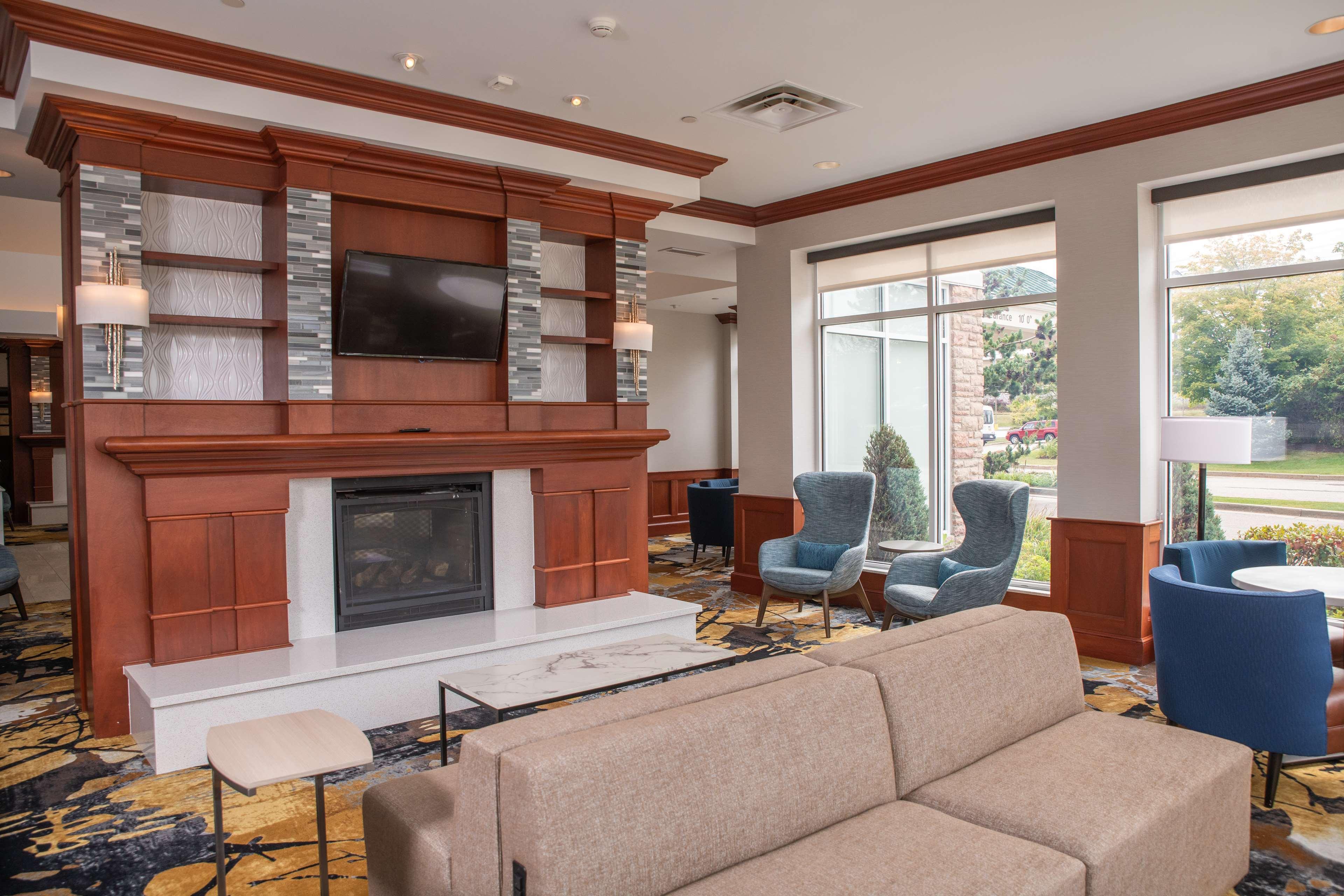 Hilton Garden Inn Erie Kearsarge Extérieur photo