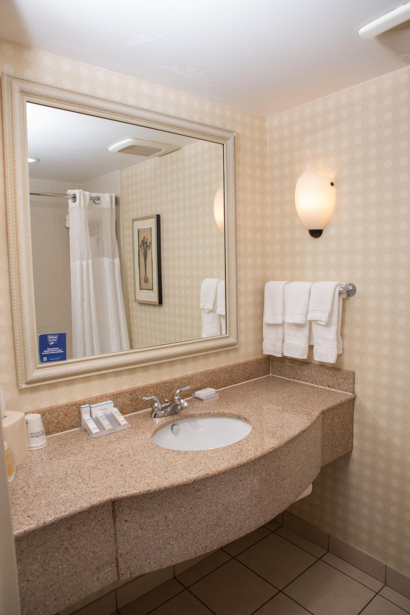 Hilton Garden Inn Erie Kearsarge Extérieur photo
