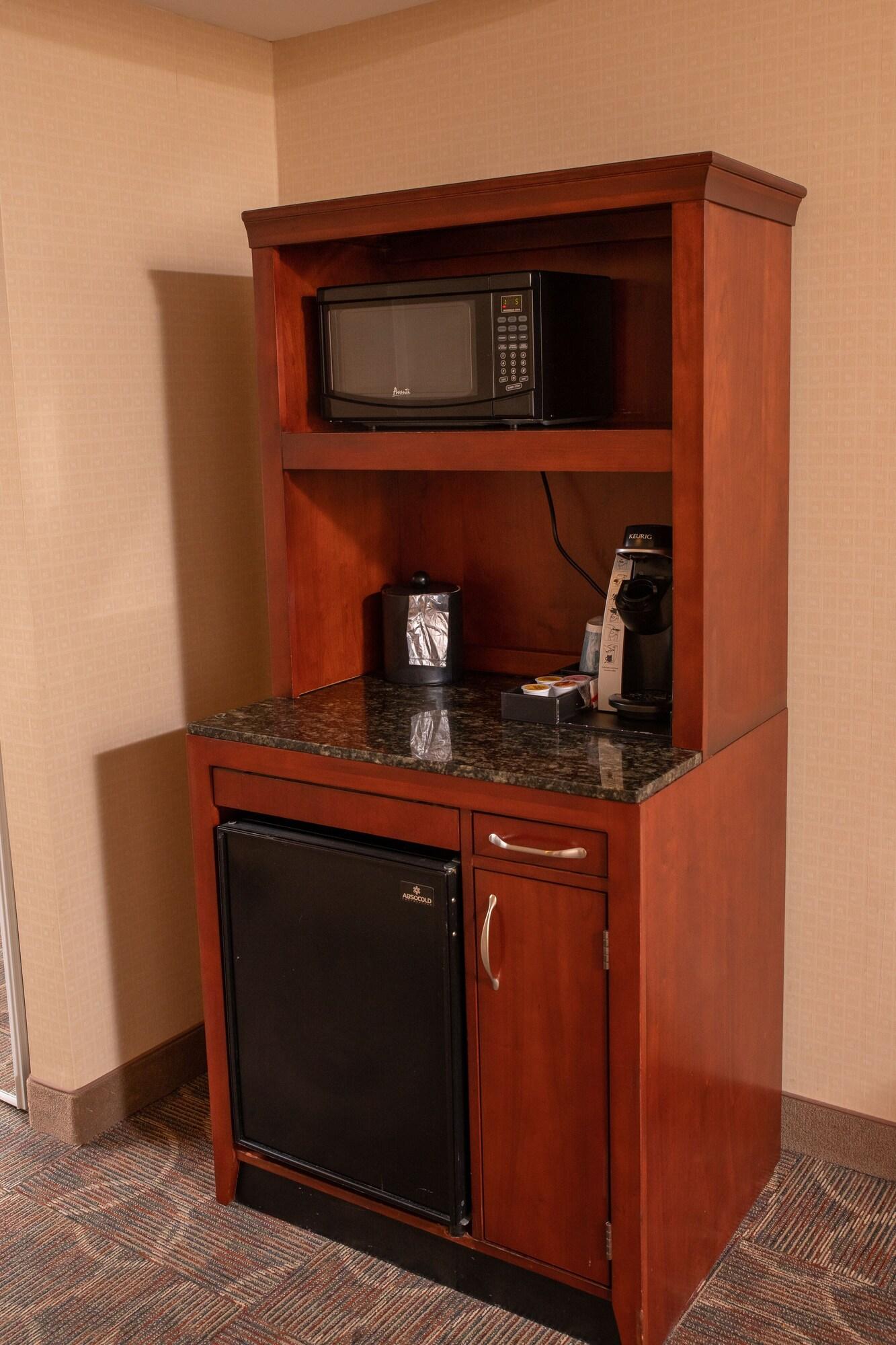 Hilton Garden Inn Erie Kearsarge Extérieur photo