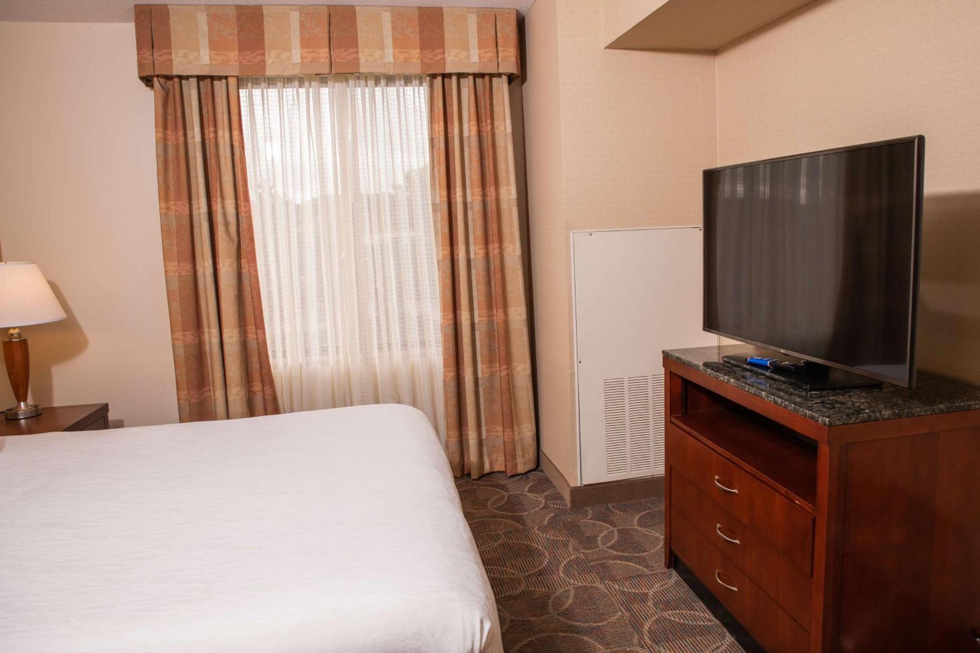Hilton Garden Inn Erie Kearsarge Extérieur photo